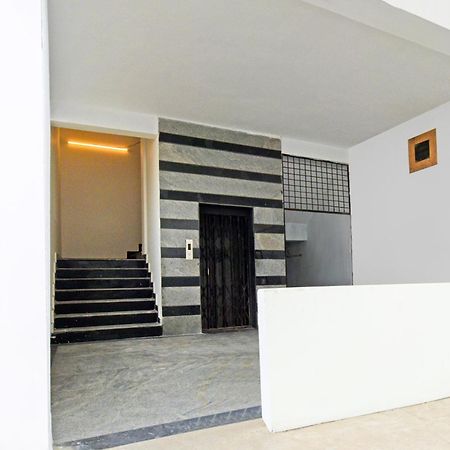 Hotel O Malani Inn Hyderabad Bagian luar foto