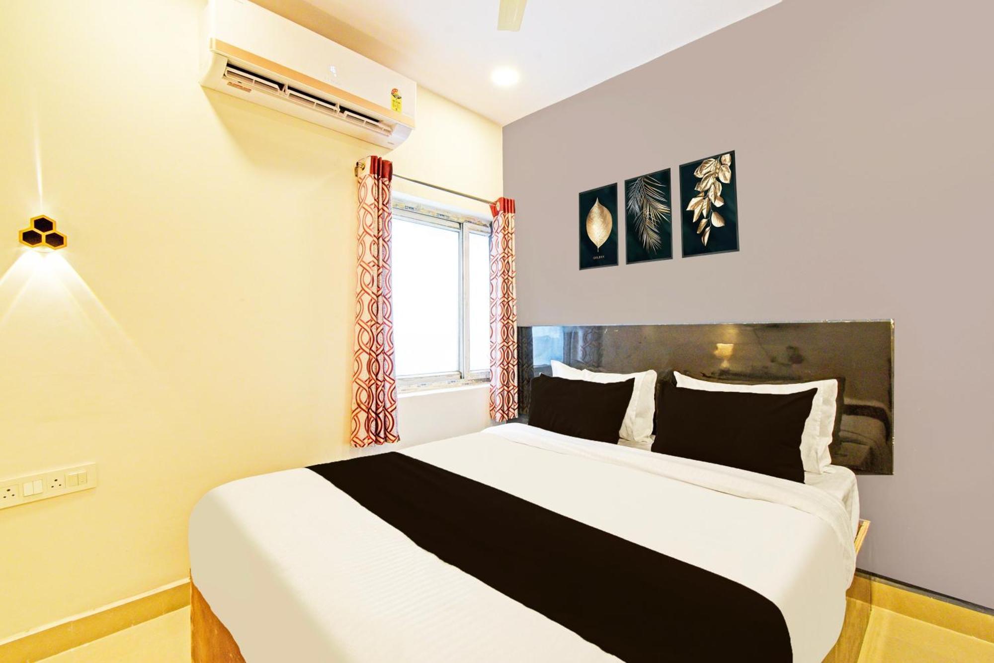 Hotel O Malani Inn Hyderabad Bagian luar foto
