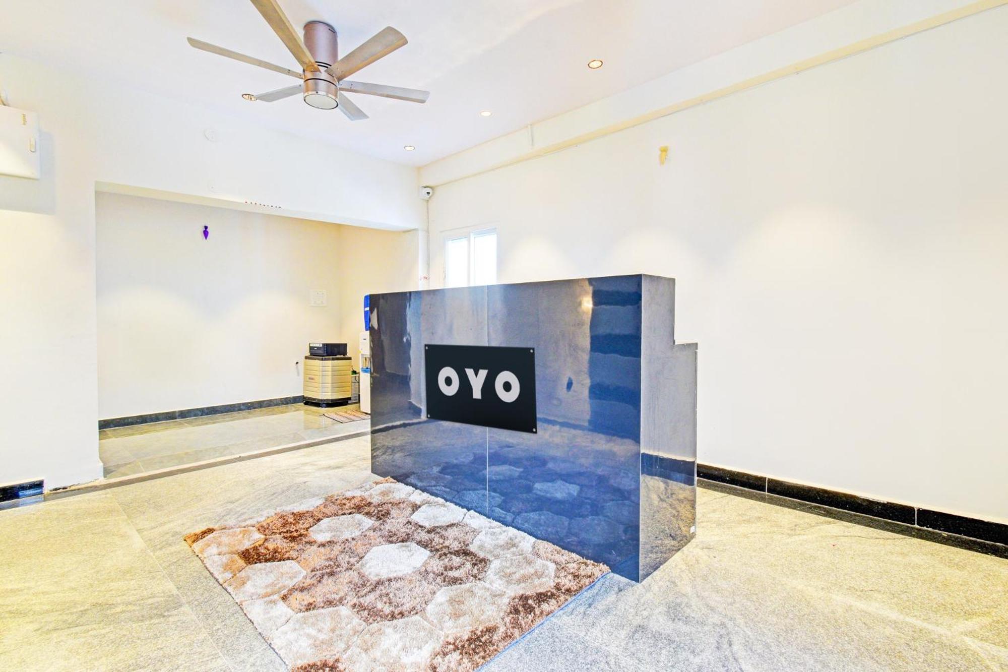 Hotel O Malani Inn Hyderabad Bagian luar foto